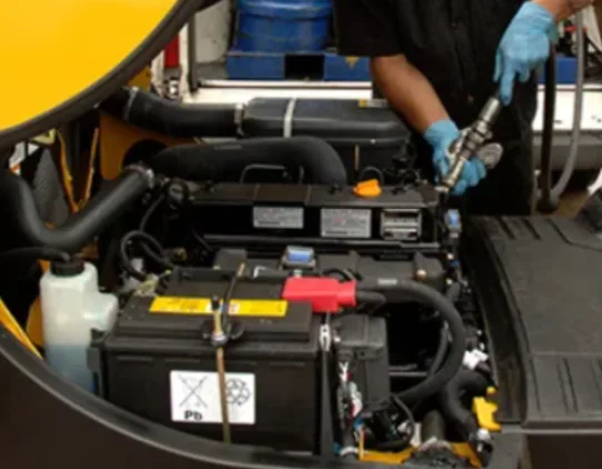 Targonca márkaszerviz (Hyster, Clark, Yale, Sunward, MST) és márkafüggetlen javítás is